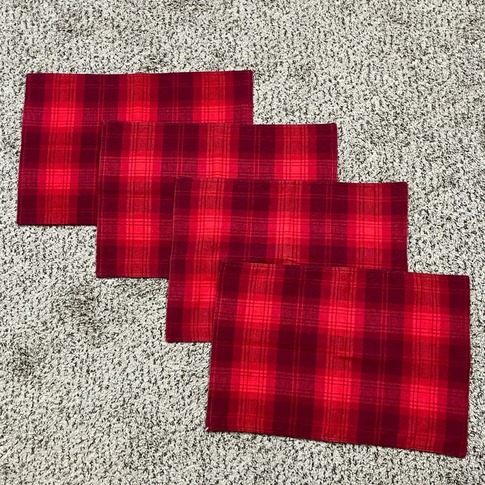 Crate & Barrel Placemats Rubesco Plaid‎ Red Set of 4 Cotton Ribbed Holiday Table